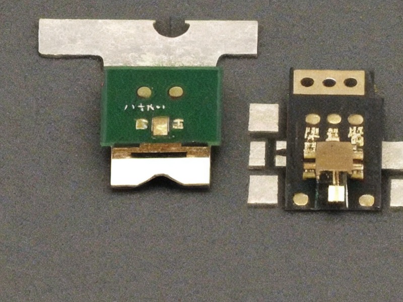 电池座应用板对板连接应用说明 1